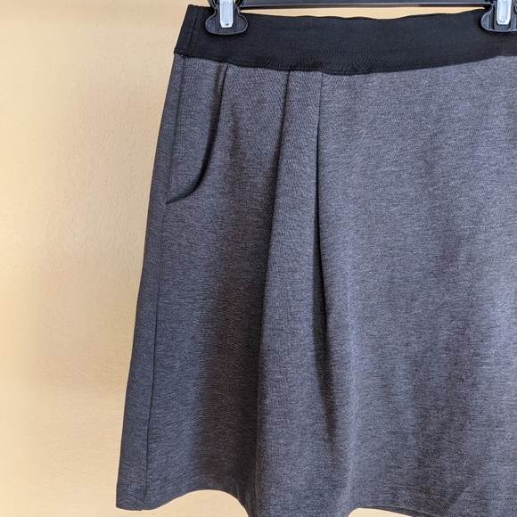 Gap skater skirt w/pockets - Picture 6 of 6